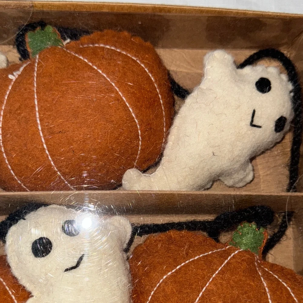 New felt 6 foot Halloween Pumpkin and Ghost Garland